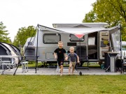 Bosuil- Rennen voor de caravan 3.jpg
