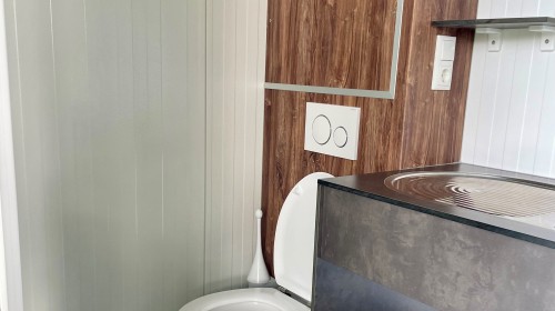 Vlinder - binnenkant wc.jpg