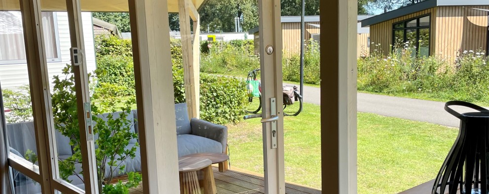 Uitzicht vanuit de keuken.jpg