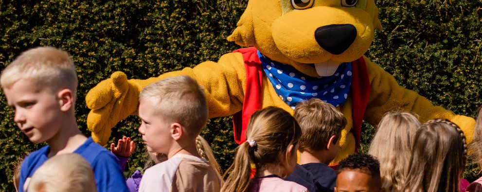 Animatie- kinderen met Noetsie bewerkt.jpg