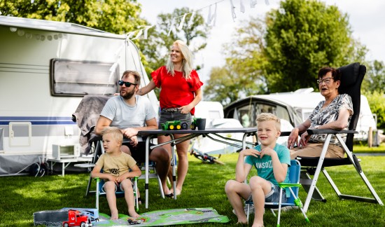 familie op de camping FU1A9215.jpg