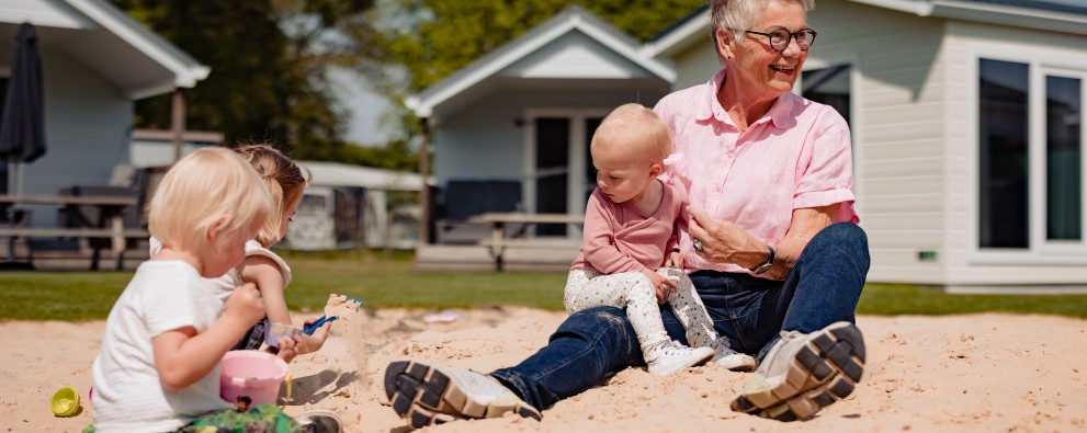 Lodge 4 pers- kleinkinderen met oma.jpg